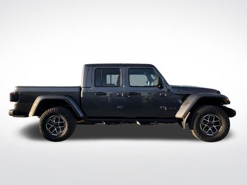 Used 2025 Jeep Gladiator Rubicon w/ Convenience Group image 8