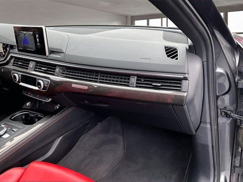 Used 2019 Audi S4 Premium Plus w/ Premium Plus Package image 17