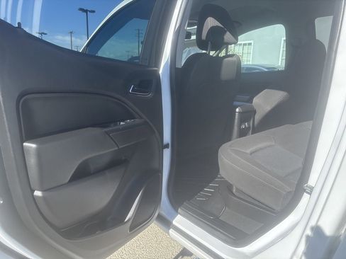 Used 2021 Chevrolet Colorado LT w/ Safety Package image 22