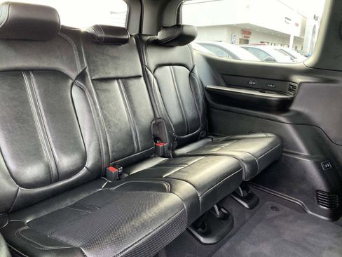 Used 2024 Jeep Wagoneer Series III image 29