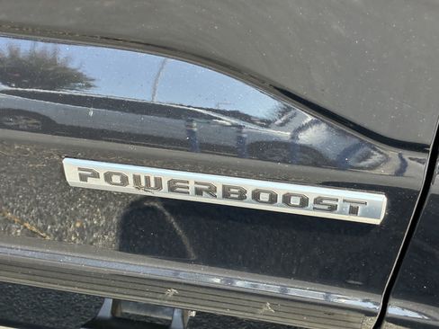 Used 2023 Ford F150 Lariat w/ Equipment Group 502A High AWD/4WD image 7