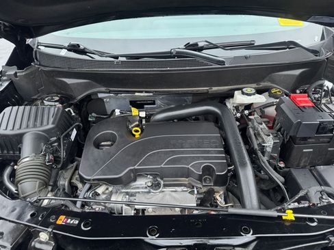 Used 2025 Chevrolet Equinox LT image 25