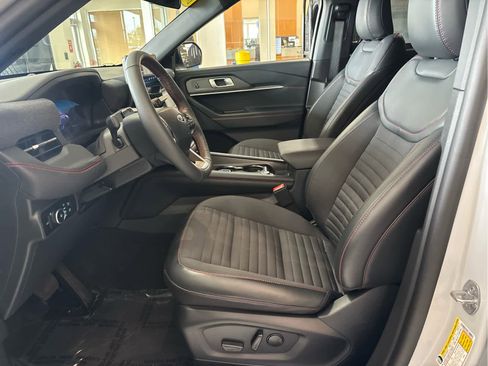 New 2026 Ford Explorer ST-Line w/ ST-Line Street Pack AWD/4WD image 17