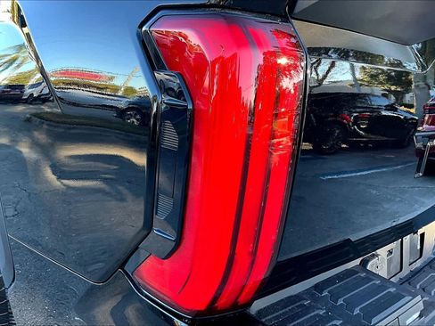 Used 2022 Toyota Tundra SR5 image 28