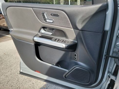 Used 2022 Mercedes-Benz GLB 35 AMG 4MATIC image 24