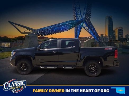 Used 2022 Chevrolet Colorado Z71 w/ LPO, Tonneau and Step Package AWD/4WD image 4