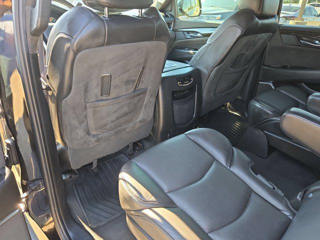 Used 2020 Cadillac Escalade ESV Platinum AWD/4WD image 13