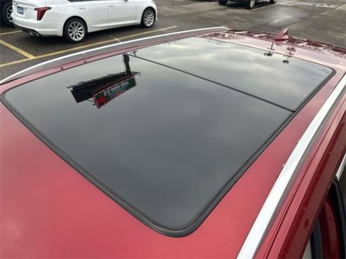 Certified 2022 Cadillac XT5 Premium Luxury image 15