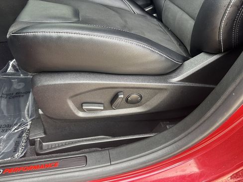 Used 2024 Ford Edge ST image 25