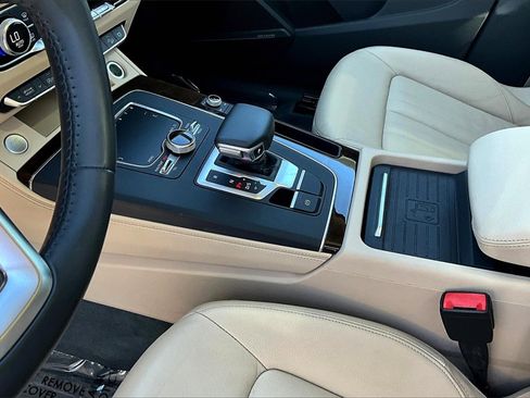 Used 2019 Audi Q5 2.0T Premium Plus w/ Premium Plus Package image 18