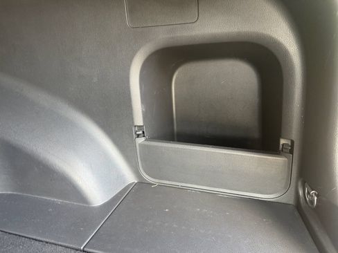 Used 2025 Toyota RAV4 LE AWD/4WD image 19