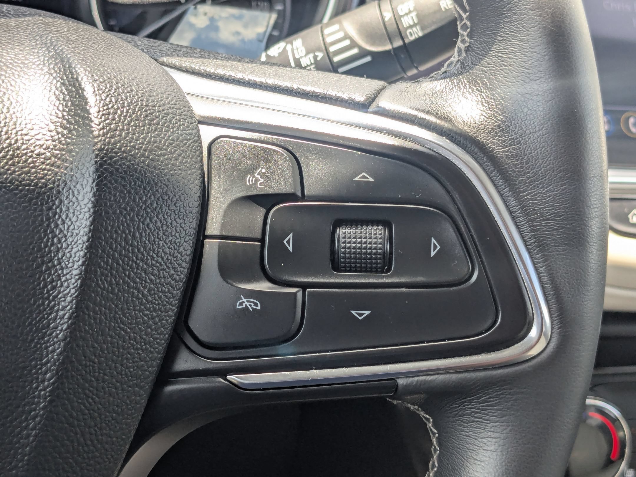 Used 2023 Buick Encore GX Preferred w/ Cold Weather Comfort Package FWD image 21