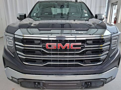 Used 2025 GMC Sierra 1500 SLT RWD image 3