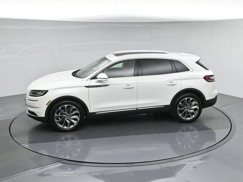 Used 2023 Lincoln Nautilus Reserve w/ Luxury Package AWD/4WD image 45