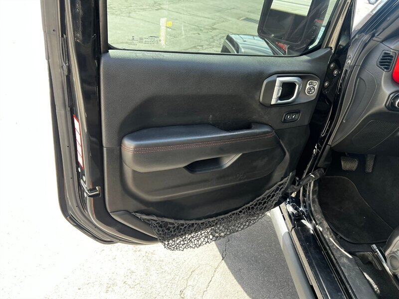 Used 2021 Jeep Gladiator Rubicon AWD/4WD image 19
