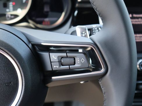 New 2025 Porsche Macan image 29