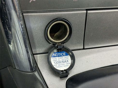 Used 2008 Toyota Matrix FWD image 26