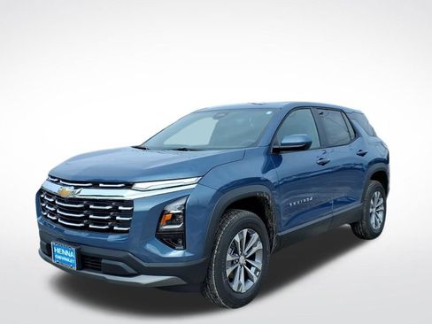 New 2026 Chevrolet Equinox LT w/ Convenience Package II FWD image 8