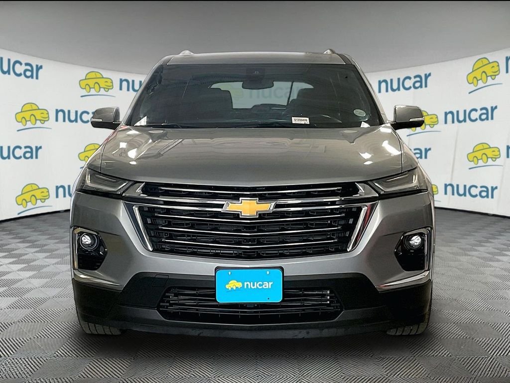 Used 2023 Chevrolet Traverse LT AWD/4WD image 2