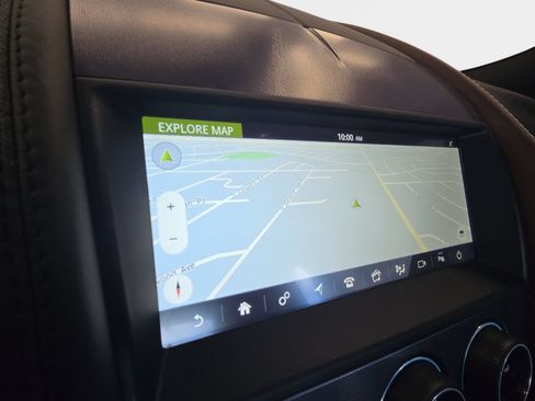 Used 2020 Jaguar F-TYPE Coupe RWD image 23