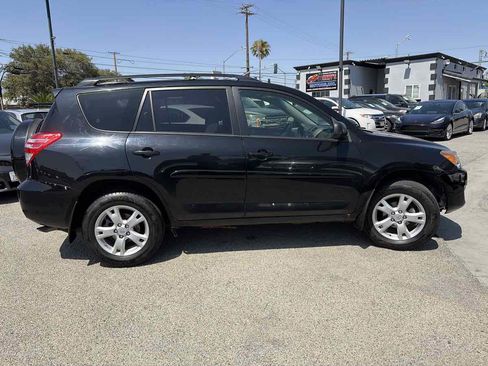 Used 2012 Toyota RAV4 4WD w/ Upgrade Value Pkg image 4