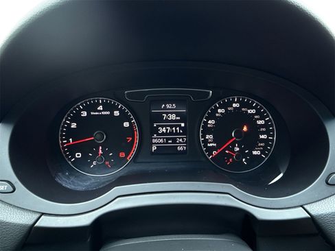 Used 2018 Audi Q3 2.0T Premium image 20