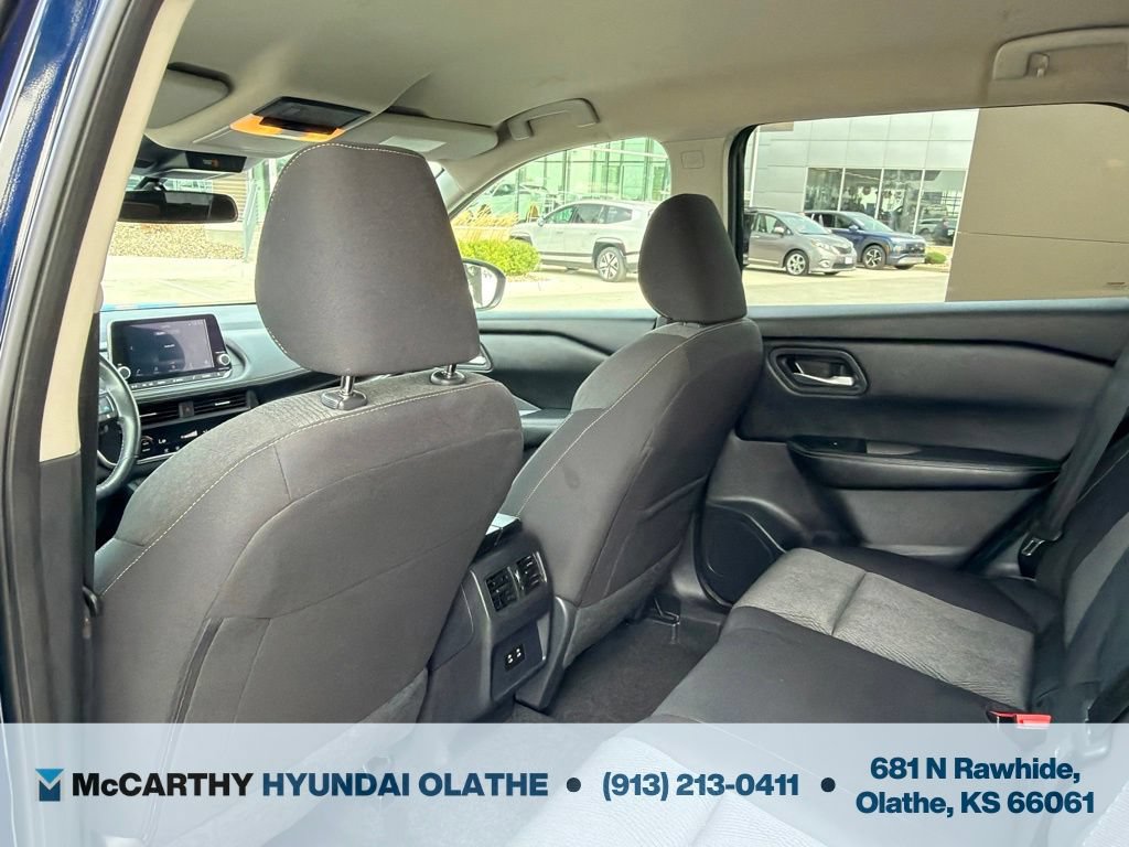 Used 2025 Nissan Rogue SV FWD image 21