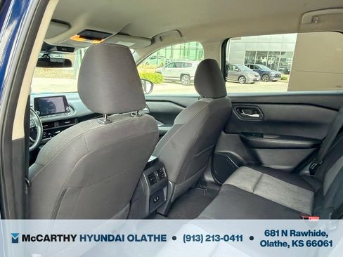 Used 2025 Nissan Rogue SV FWD image 21