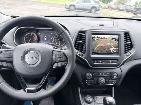Used 2023 Jeep Cherokee Altitude Lux AWD/4WD image 19