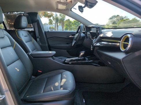 Used 2025 Chevrolet Trax ACTIV image 31