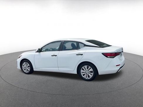 Used 2025 Nissan Sentra S FWD image 10