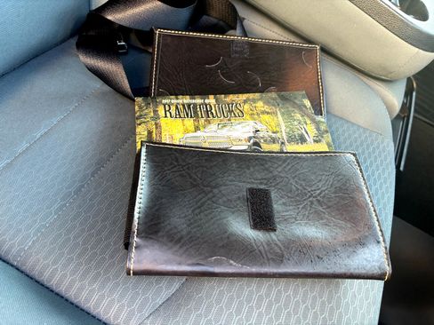 Used 2017 RAM 2500 SLT image 37