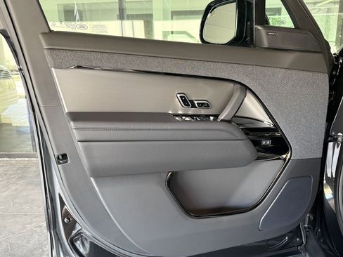 New 2026 Land Rover Range Rover Sport Dynamic SE AWD/4WD image 24