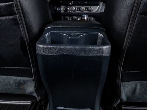 Used 2019 Toyota Tacoma TRD Off-Road image 31