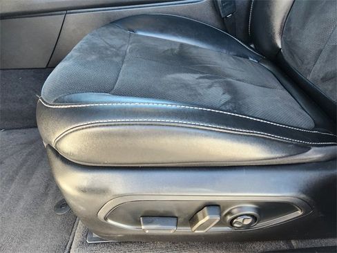 Used 2021 Jeep Grand Cherokee L Laredo image 25