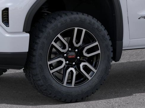 New 2026 GMC Sierra 1500 AT4 w/ AT4 Preferred Package AWD/4WD image 11