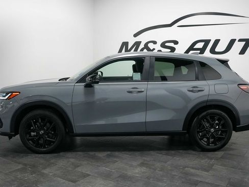 Used 2024 Honda HR-V Sport image 3