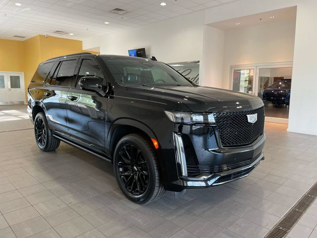 Certified 2023 Cadillac Escalade Sport Platinum w/ LPO, ONYX Package AWD/4WD image 13