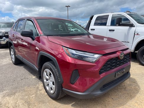 Used 2024 Toyota RAV4 LE FWD image 2
