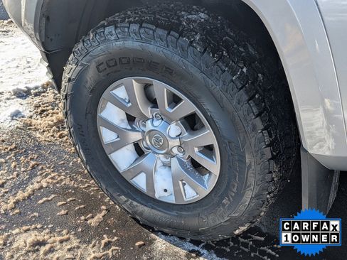 Used 2019 Toyota Tacoma SR5 image 10