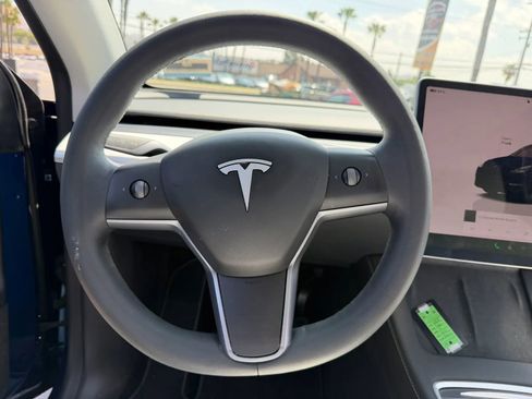 Used 2023 Tesla Model Y Long Range AWD/4WD image 13