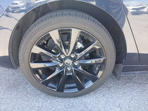 Used 2024 MAZDA MAZDA3 s FWD image 3