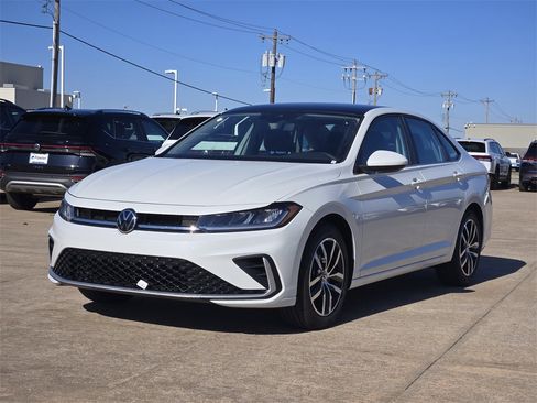 New 2026 Volkswagen Jetta SE image 2