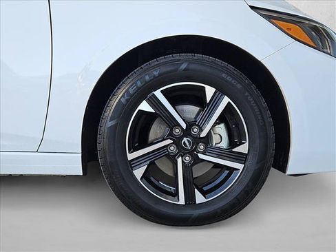 Used 2025 Nissan Sentra SV FWD image 23
