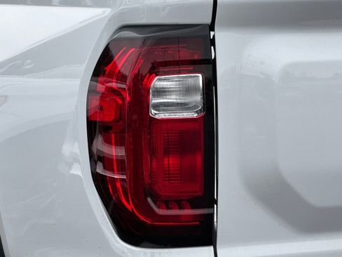 Used 2024 GMC Canyon Elevation w/ Trailering Package image 43