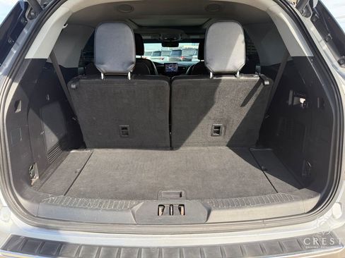 Used 2021 Ford Explorer Limited w/ Equipment Group 301A AWD/4WD image 26