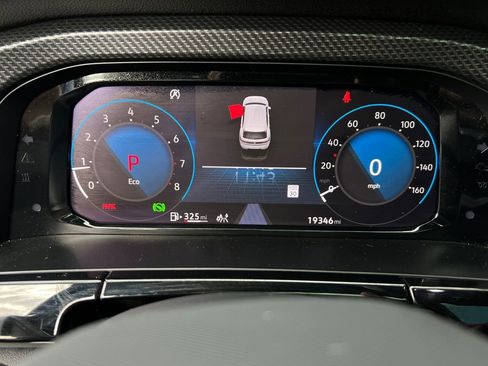 Certified 2024 Volkswagen Atlas Cross Sport SEL R-Line image 34