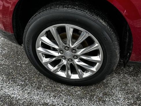 Used 2021 Buick Enclave Essence w/ Sound and Sites Package image 11