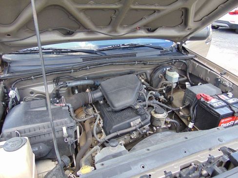 Used 2006 Toyota Tacoma 2WD Regular Cab w/ Enhancement Pkg image 16