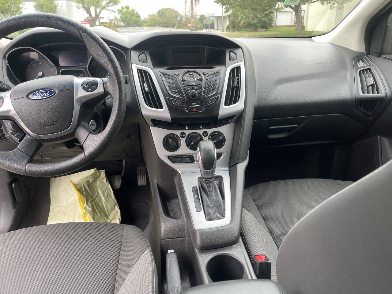 Used 2014 Ford Focus SE FWD image 11